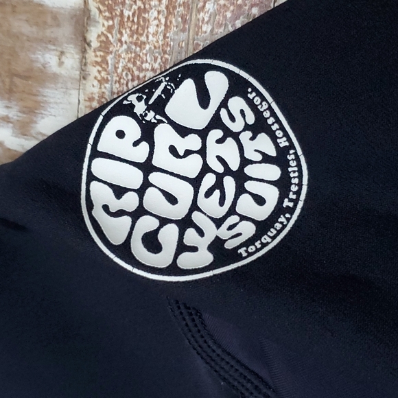 Rip Curl HotSkin E3 Titanium Lined Wetsuit - Picture 3 of 11